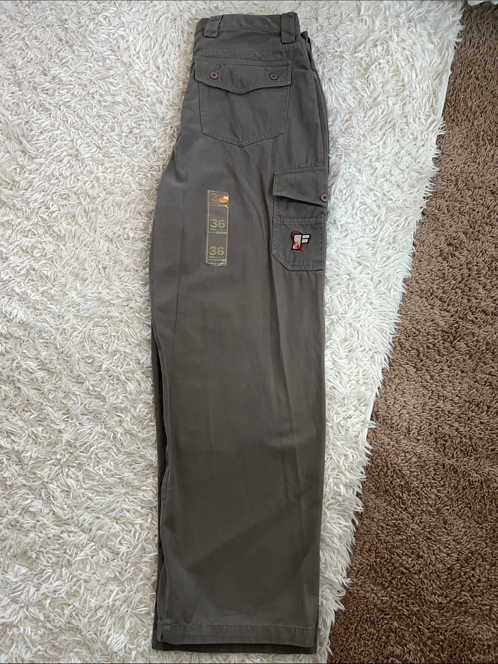 Men's Free World Greyish-Olive Cargo Pants - Size 36 NWT - Picture 3 of 4